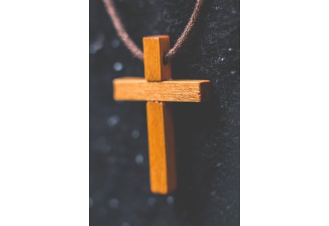 Krzyż na pomnik - jaki wybrać?