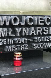  Nagrobek Wojciecha Młynarskiego 